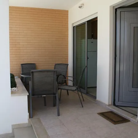 At35 Dulplex 2 Bed Branqueira, דירה